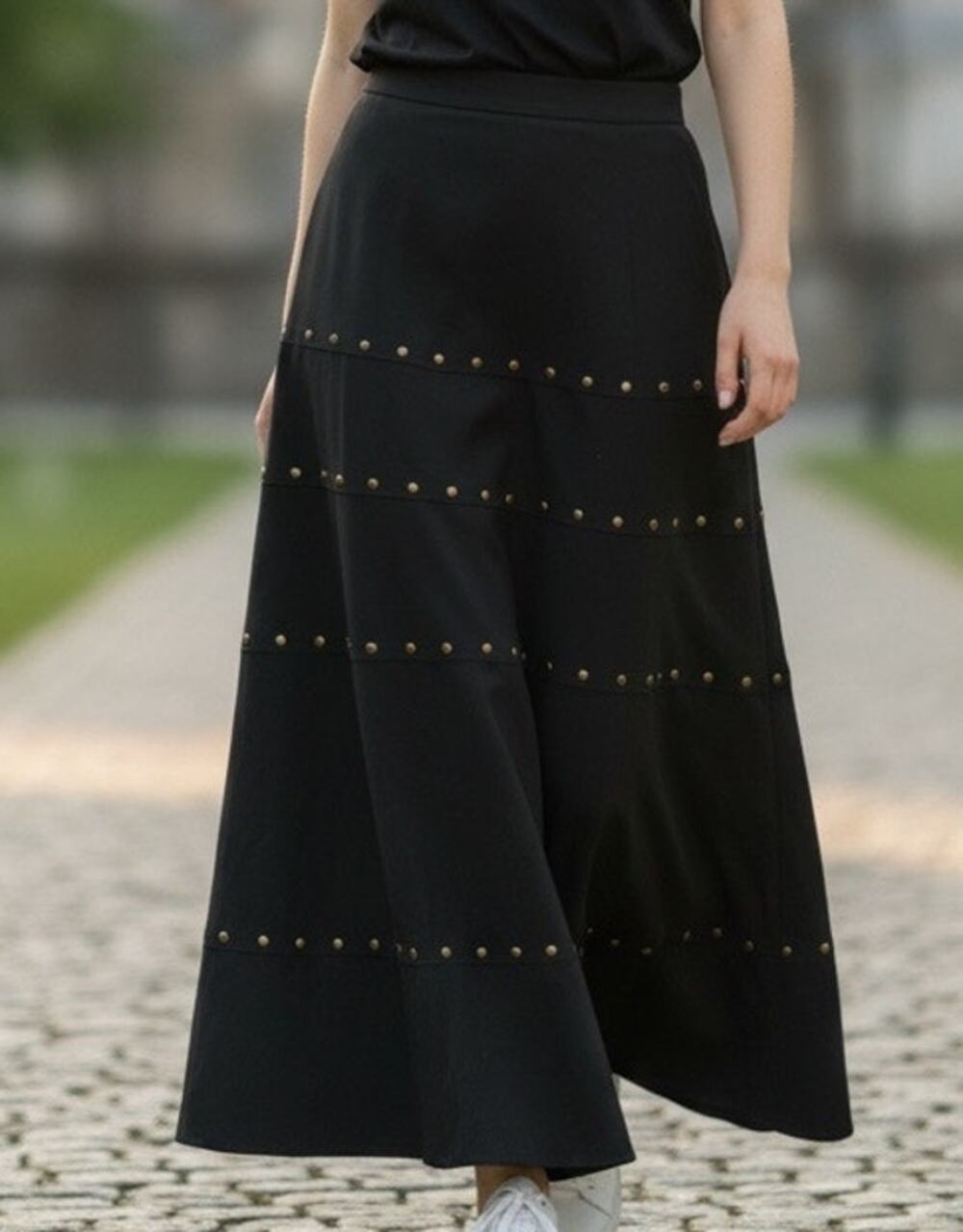 Boho/western style microsuede skirt with riveted details
